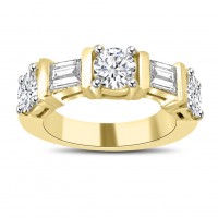 1.54 ct Round and Baguette Cut Diamond Wedding Band Ring In Yellow Gold